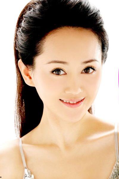 一 个人资料年龄,探寻[年龄]岁人生篇章